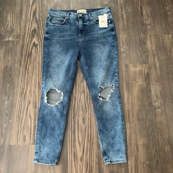 Free People NWT High Waist Skinny Distressed Jeans - Picture 2 of 15